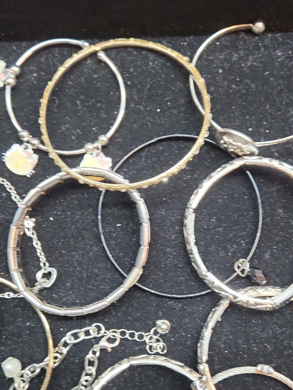 Mixed Bracelet & Necklace Jewelry Lot - Gold, Silver, and Natural Tones - Picture 11 of 15
